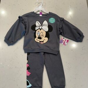 NWT Minnie Mouse Sweatshirt and Pants Set